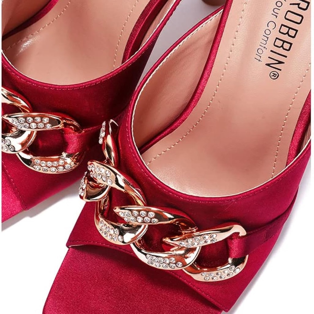Elegant Red Satin High-Heel Mule with Gold Chain Accent - Picture 2 of 5
